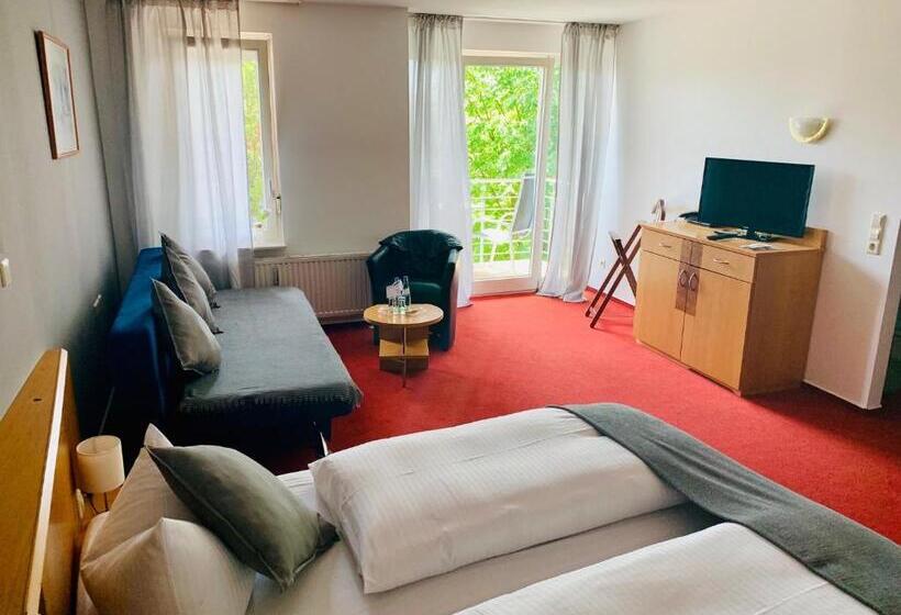 标准间, Zur Kapelle