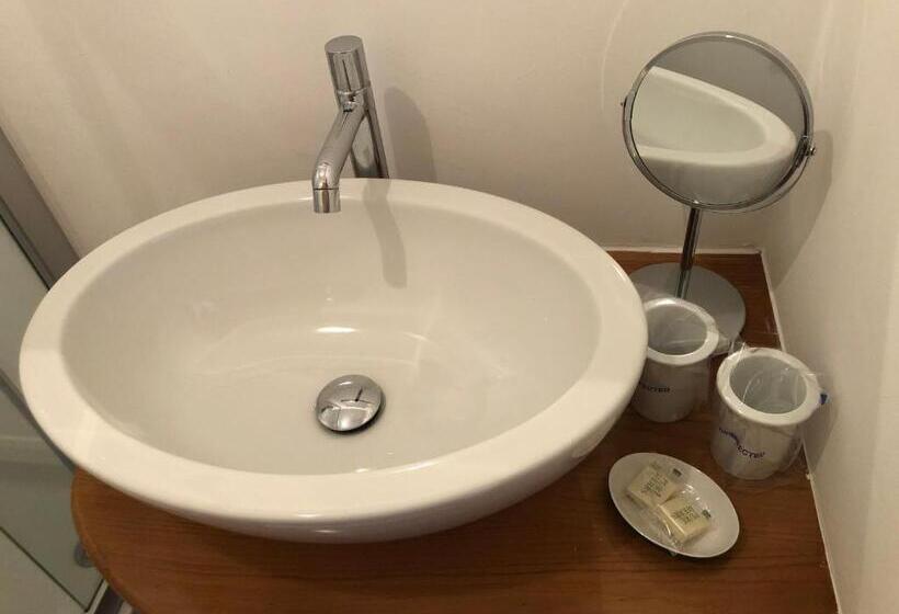 اتاق اکونومی, Residence Apolonija Guest House