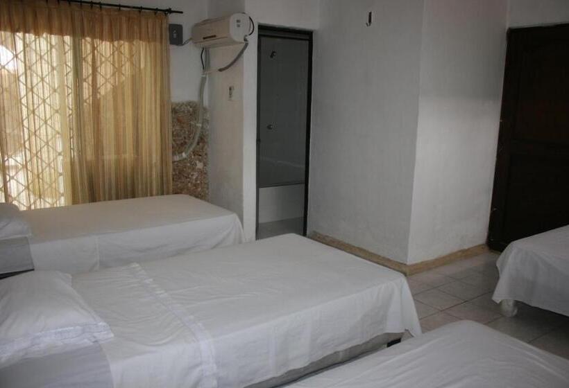 スタンダードトリプルルーム, Vivienda Turística El Castillo