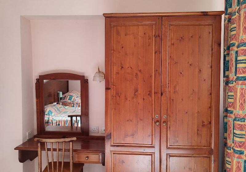 استودیوی استاندارد, Sc Club Village