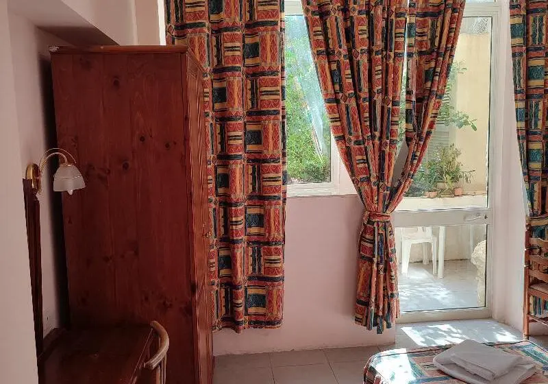 استودیوی استاندارد, Sc Club Village