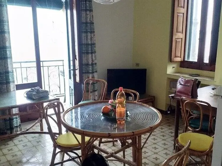 ルームシェアのワンベッド, Homstel Beach   Taormina Hostel