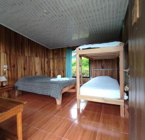 4인용 스탠다드 룸, Casitas De Montaña Cabuya