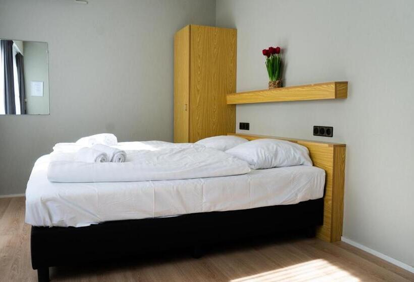 اتاق استاندارد, Gaudi