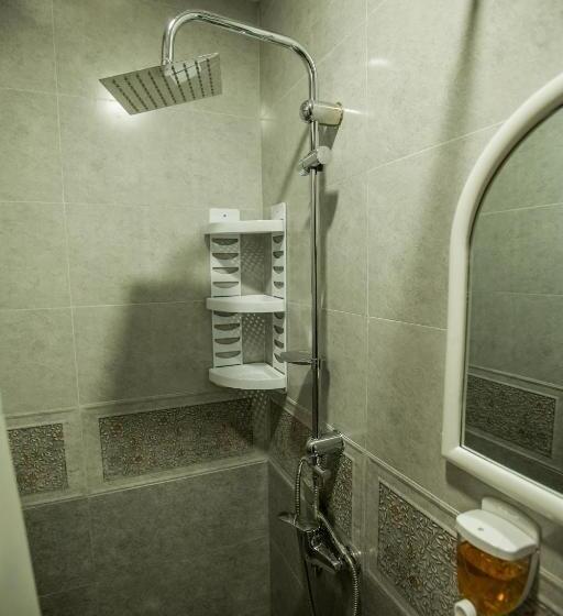 اتاق خانوادگی, Guest House Didis