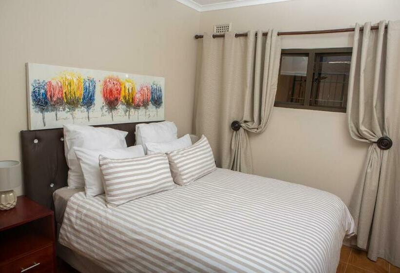 Quarto Familiar, Dyna Guest House