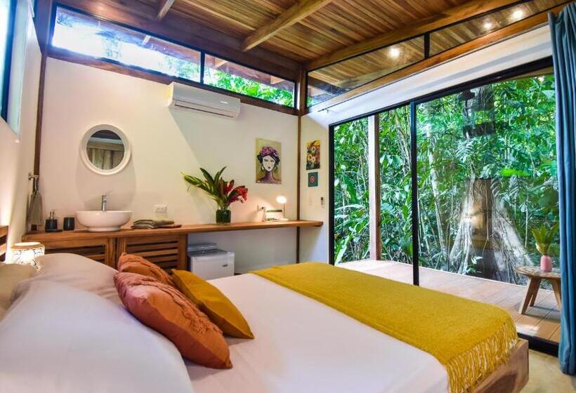 בקתה סופריור, Satta Lodge