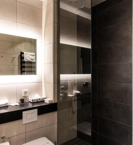 اتاق استاندارد سه نفره, South Coast