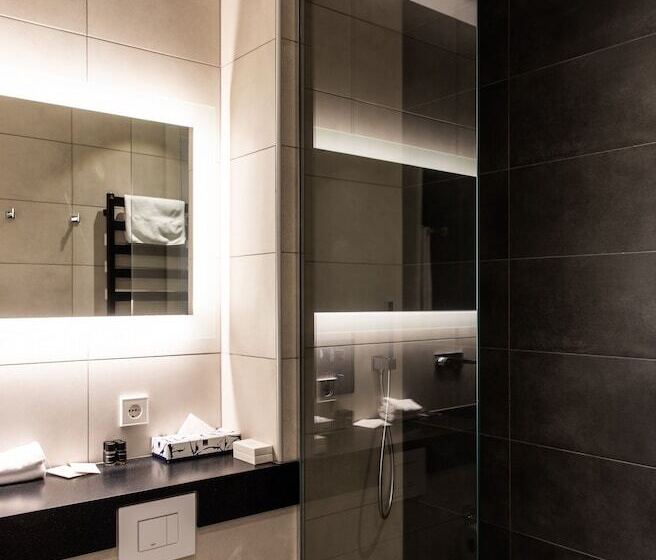 اتاق استاندارد, South Coast