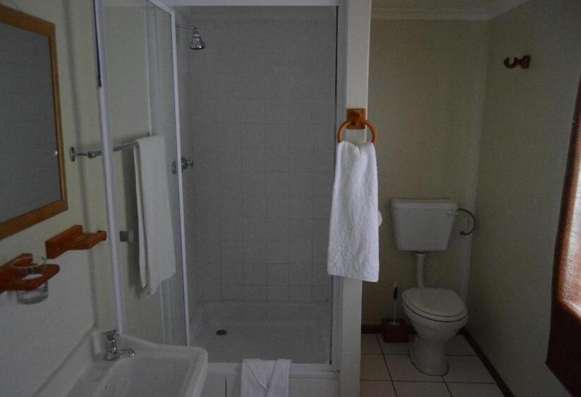 اتاق خانوادگی, Motebong Lodge