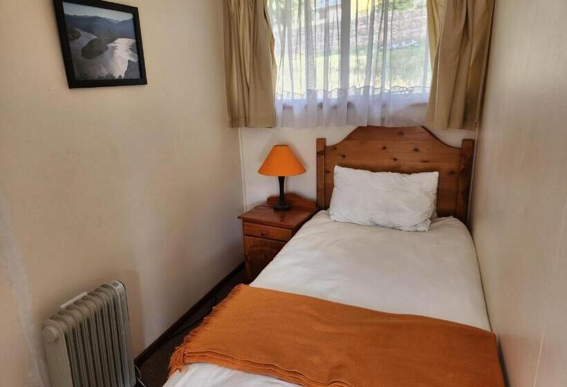 اتاق استاندارد یک نفره, Motebong Lodge