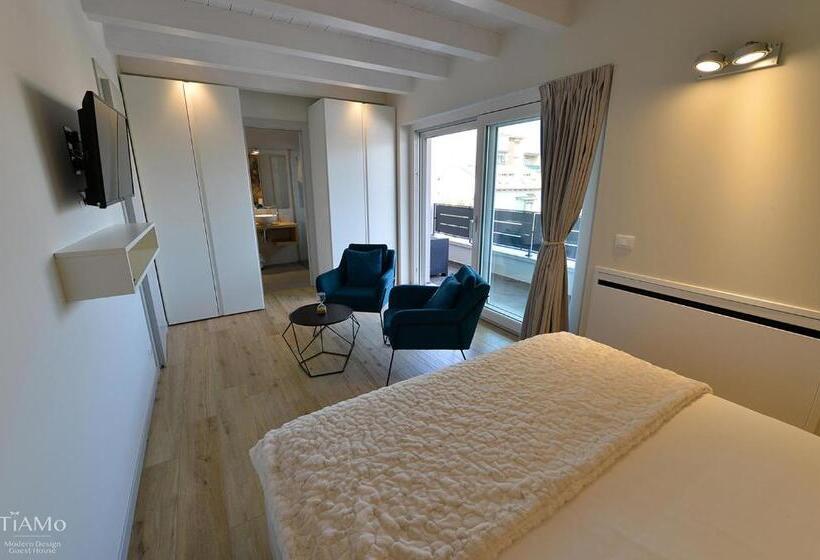 带露台的小型套房, Tiamo Modern Design Guest House