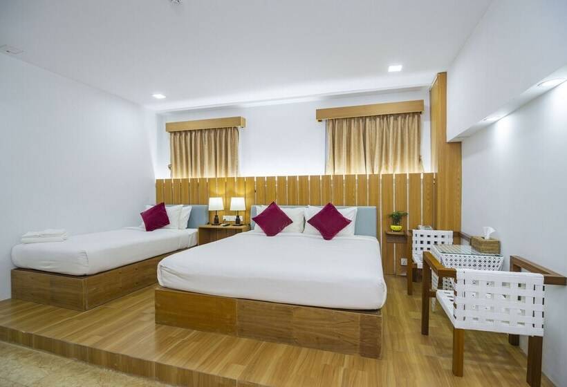 اتاق استاندارد سه نفره, Agga@9mile