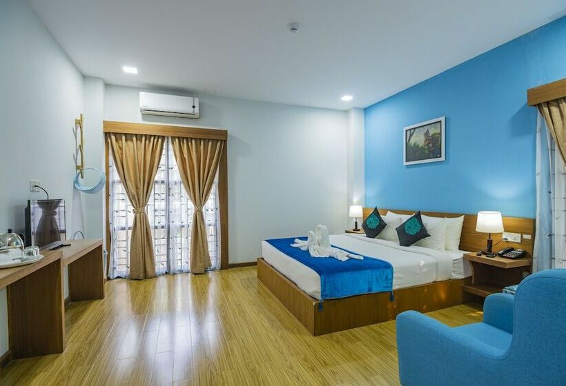 اتاق لوکس, Agga@9mile