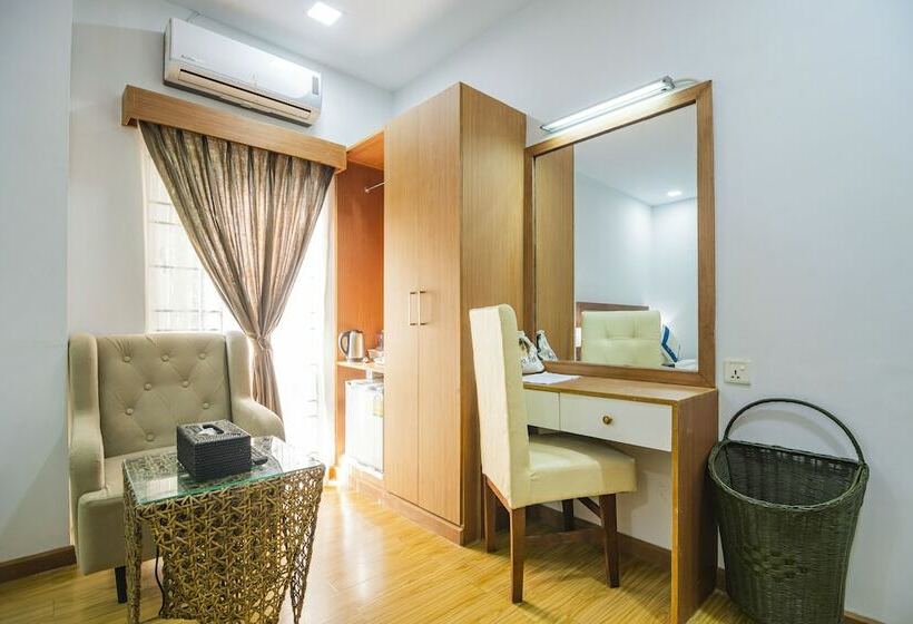 اتاق سوپریور, Agga@9mile