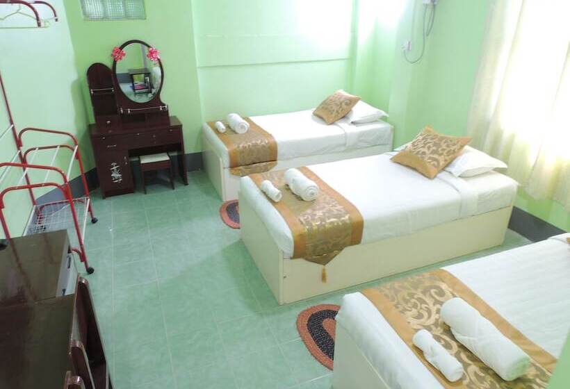 اتاق سوپریور سه تخته, Nay Chi Linn