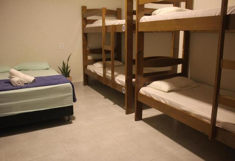 اتاق خانوادگی, Massambaba Hostel