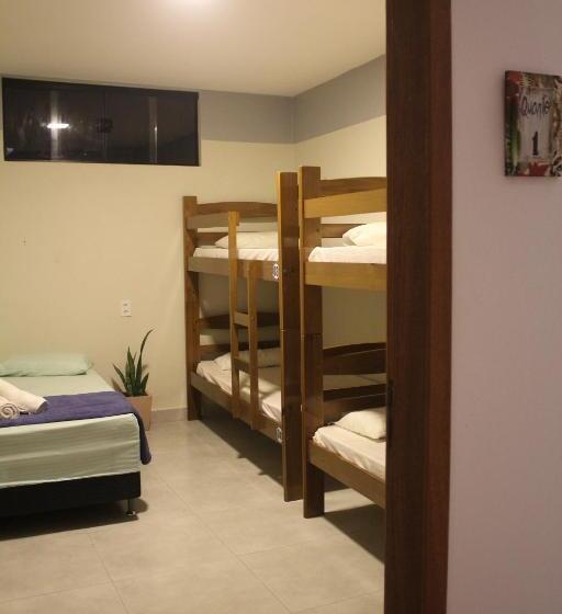 اتاق خانوادگی, Massambaba Hostel