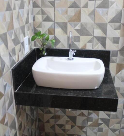 سوییت, Massambaba Hostel