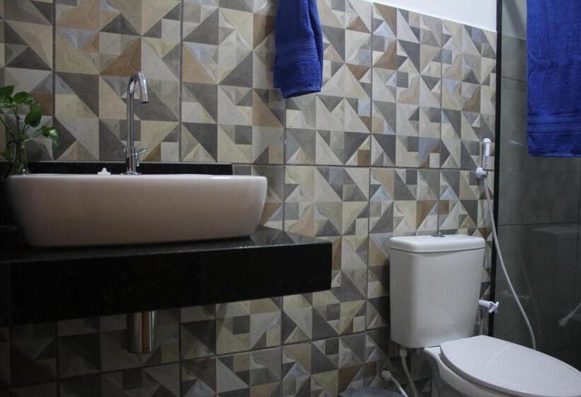 스위트, Massambaba Hostel