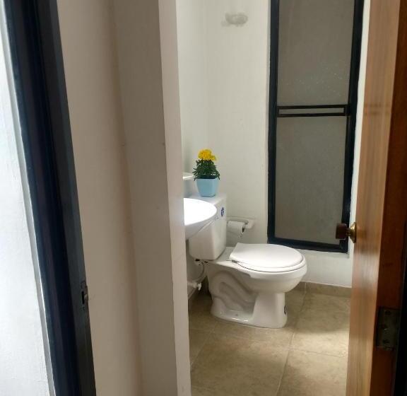 디럭스 룸, Hostal Norma101