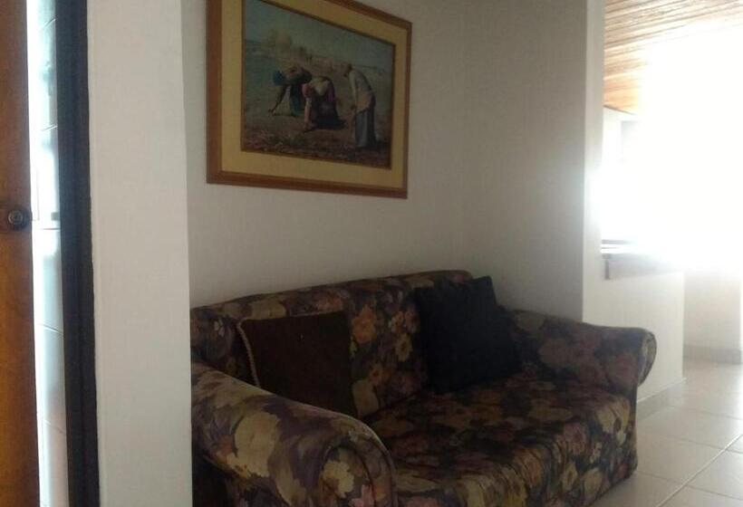 经济房, Hostal Norma101