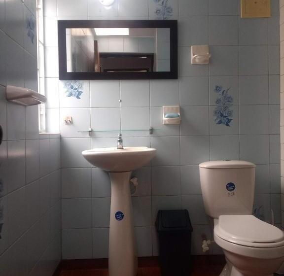 컴포트 트리플 룸, Hostal Norma101