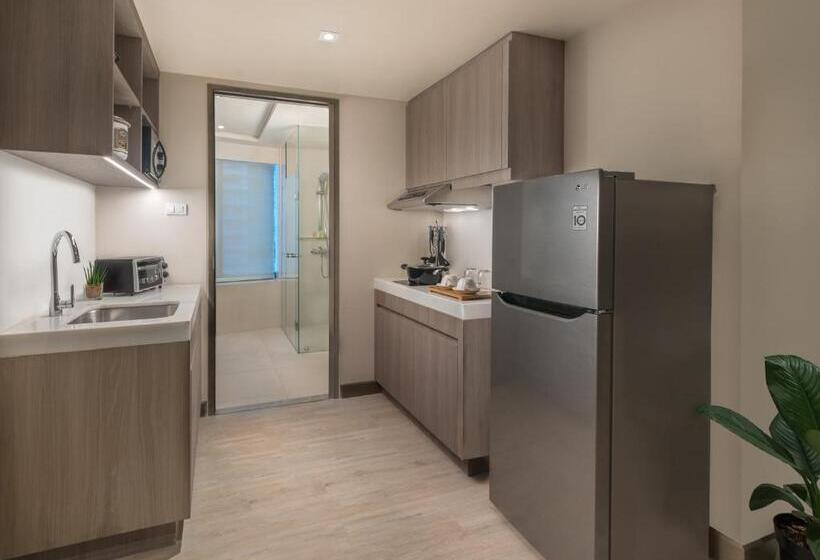 プレミアムスタジオ, Seda Residences Makati