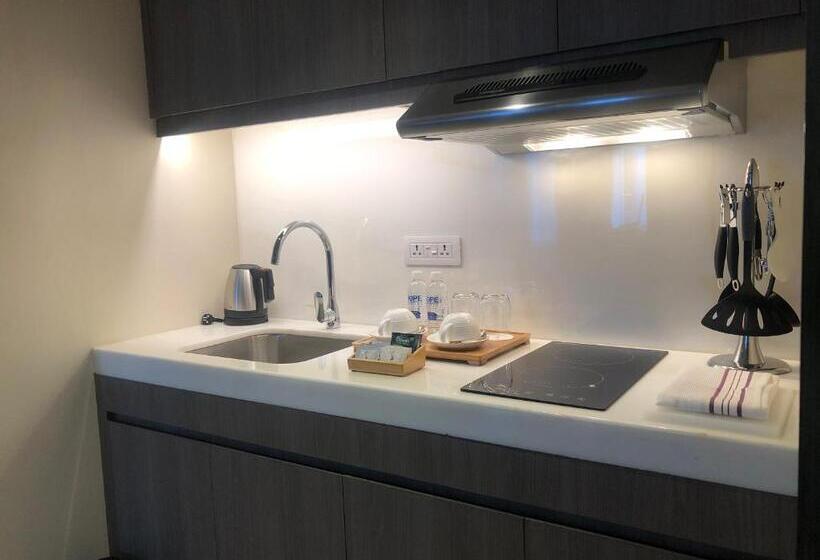 プレミアムスタジオ, Seda Residences Makati