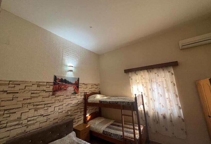 اتاق خانوادگی, Anel Suites