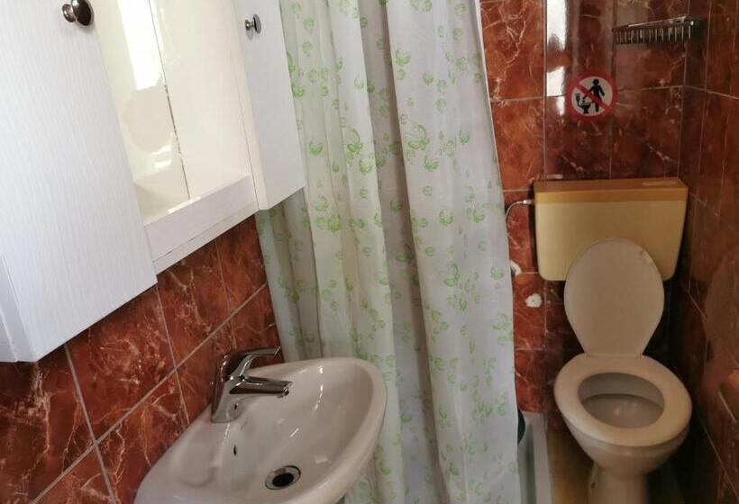 اتاق خانوادگی, Anel Suites