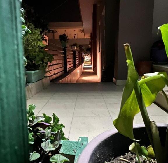 اتاق خانوادگی, Anel Suites