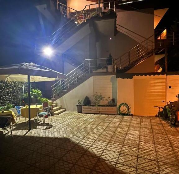 디럭스 스위트 킹 침대, Anel Suites