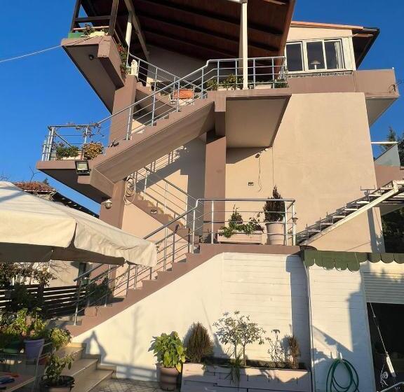 اتاق خانوادگی, Anel Suites