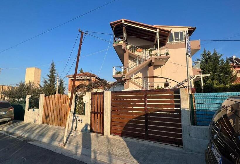 اتاق خانوادگی, Anel Suites