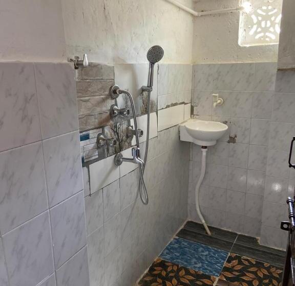 اتاق اکونومی, Mirvana Guest House & Camel Safari