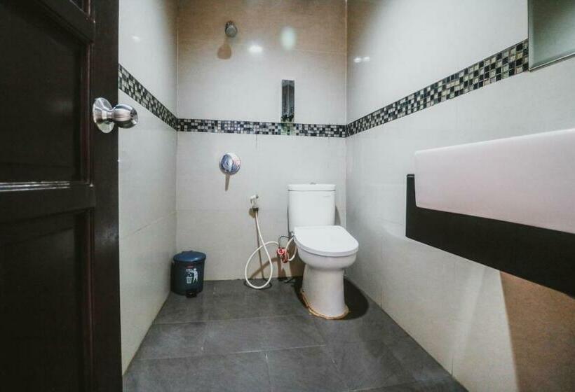 غرفة قياسية, Reddoorz Plus Near Universitas Negeri Makassar