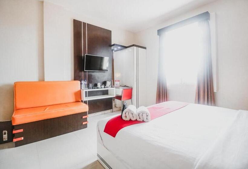 Люкс, Reddoorz Plus Near Universitas Negeri Makassar