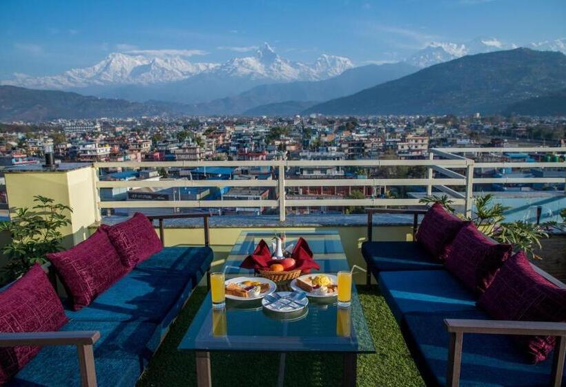 اتاق لوکس, Task International