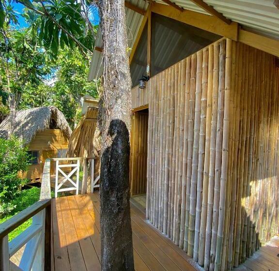 تختخواب در اتاق مشترک, Boatique Hotel And Marina