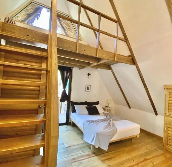 استودیوی لوکس, Boatique Hotel And Marina