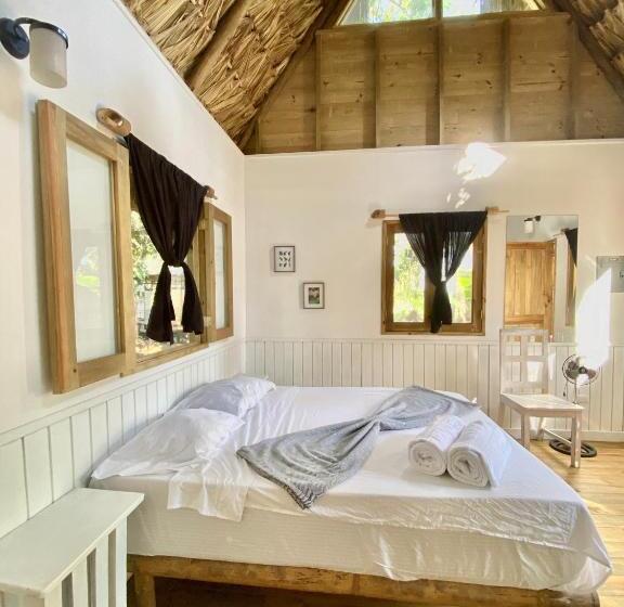 اتاق لوکس, Boatique Hotel And Marina