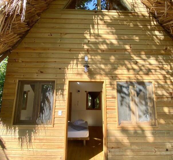 اتاق لوکس, Boatique Hotel And Marina