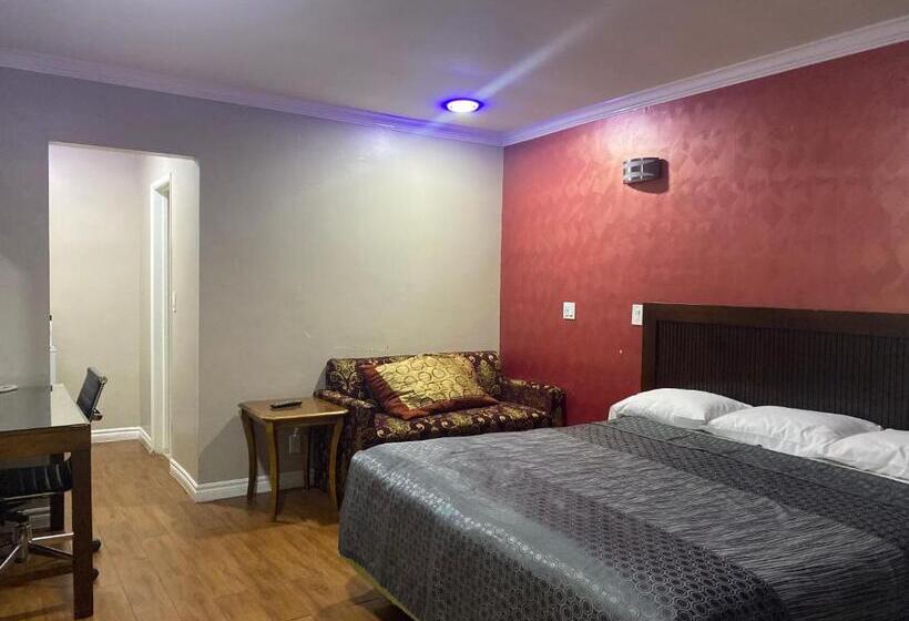 带大床的标准间, Villa Park Motel
