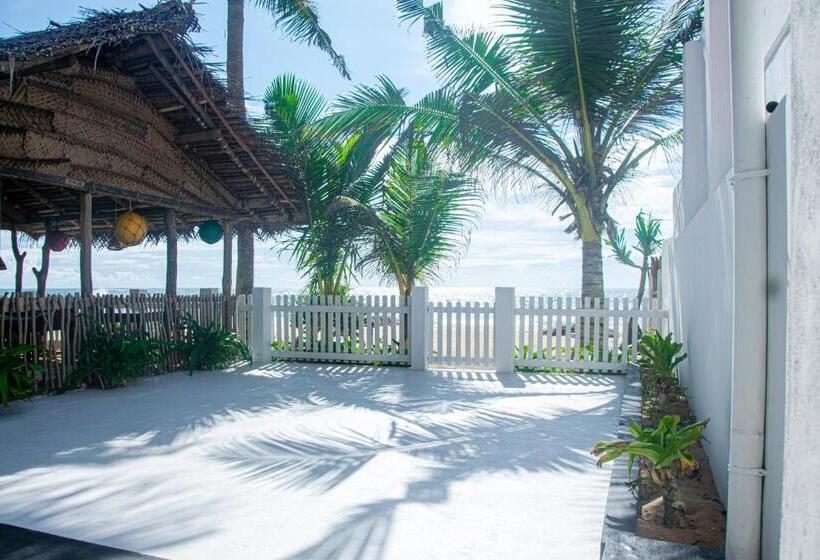 غرفة عائلية مطلّة علي البحر, Sailors' Bay