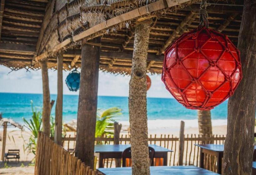 غرفة عائلية مطلّة علي البحر, Sailors' Bay