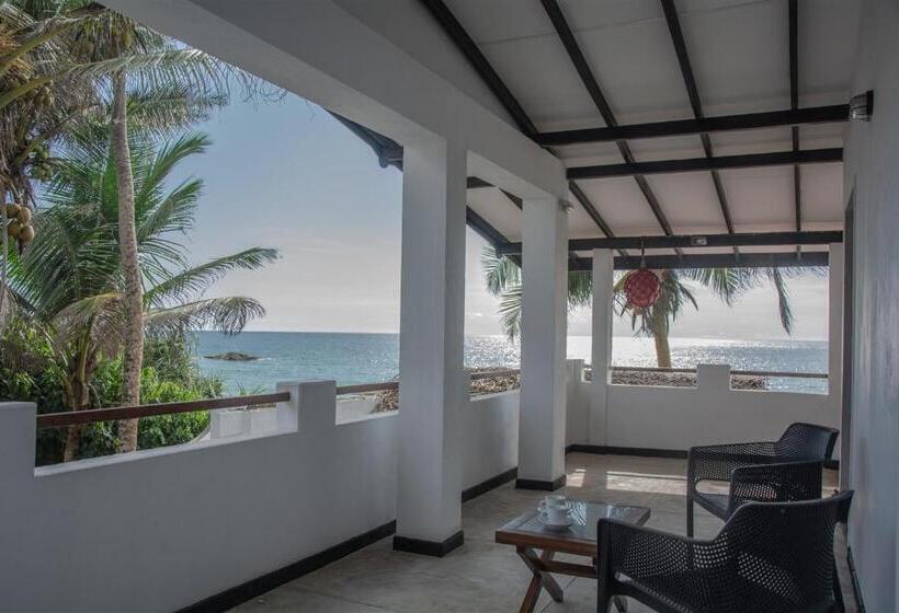 غرفة إقتصادية, Sailors' Bay