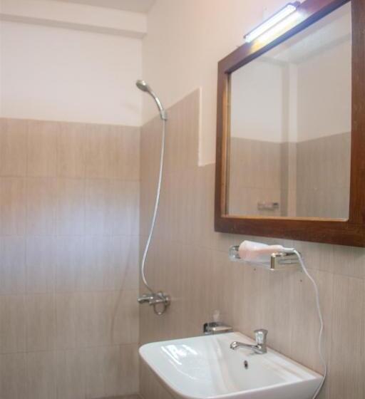 غرفة ديلوكس, Sailors' Bay