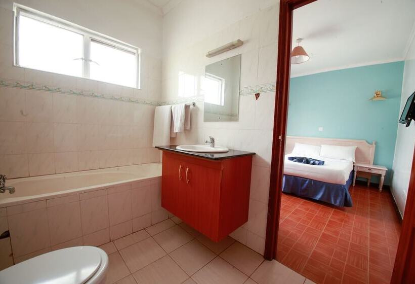 Standard Room, Fahari Palm