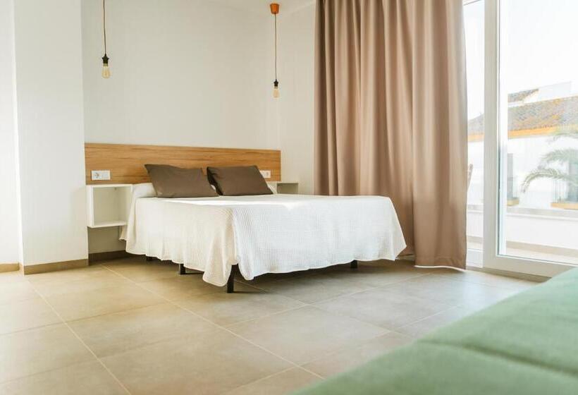 标准工作室带阳台, Apartamentos Zhr